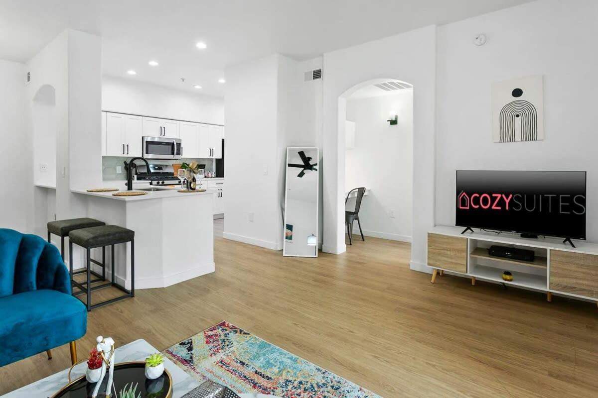 Cozysuites Glendale By The Stadium With Pool 02 Exterior foto